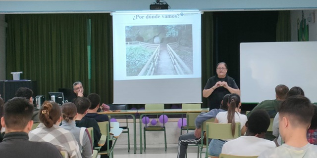 Charla IES Tomás de Iriarte