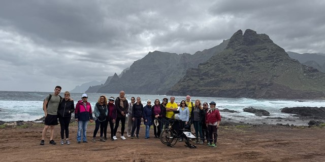 Foto de grupo de los participantes en el Sendero Litoral - Camino San Juanito